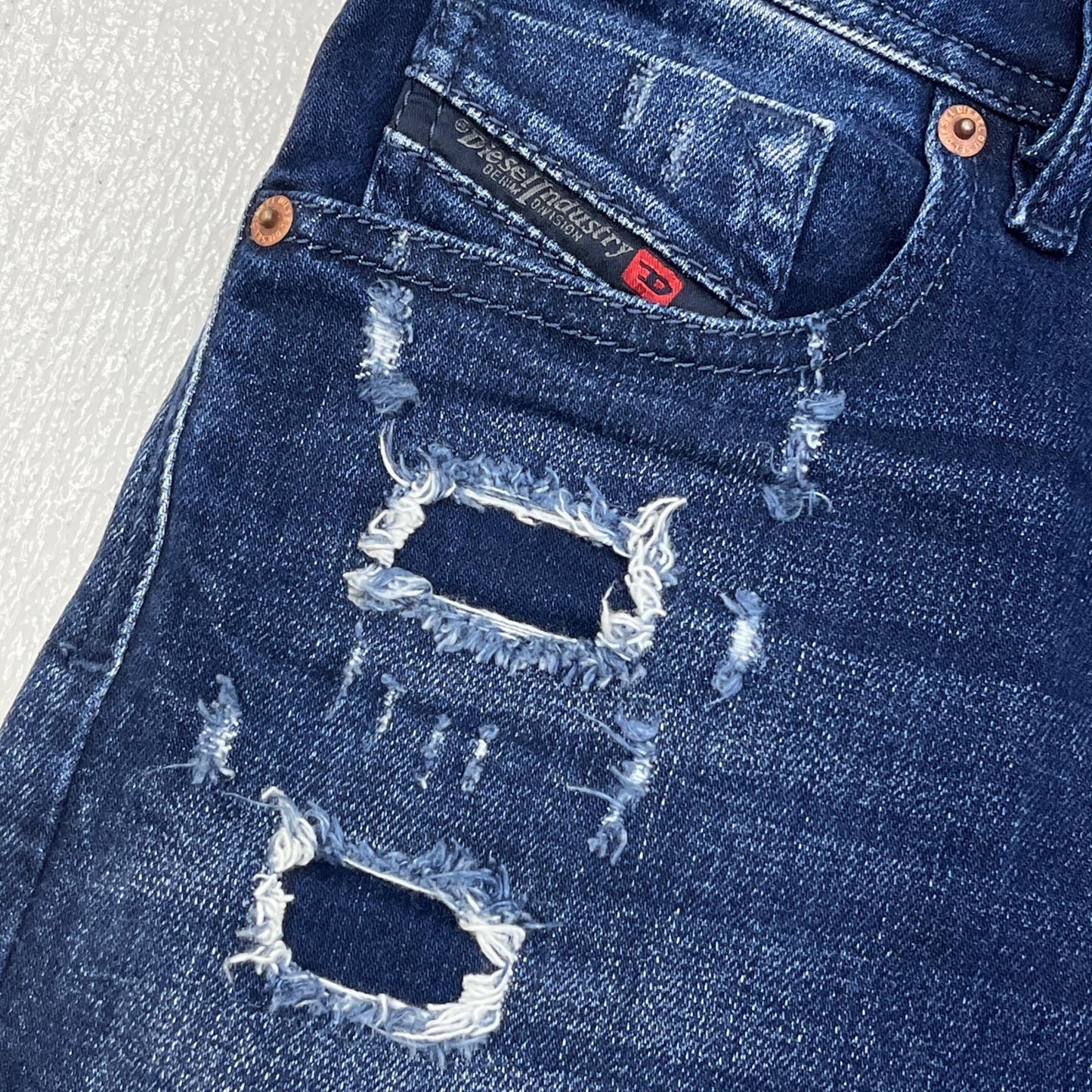 【中古】DIESEL | ディーゼル KROOLEY-E-NE パンツ インディゴ サイズ：30【加古川店】