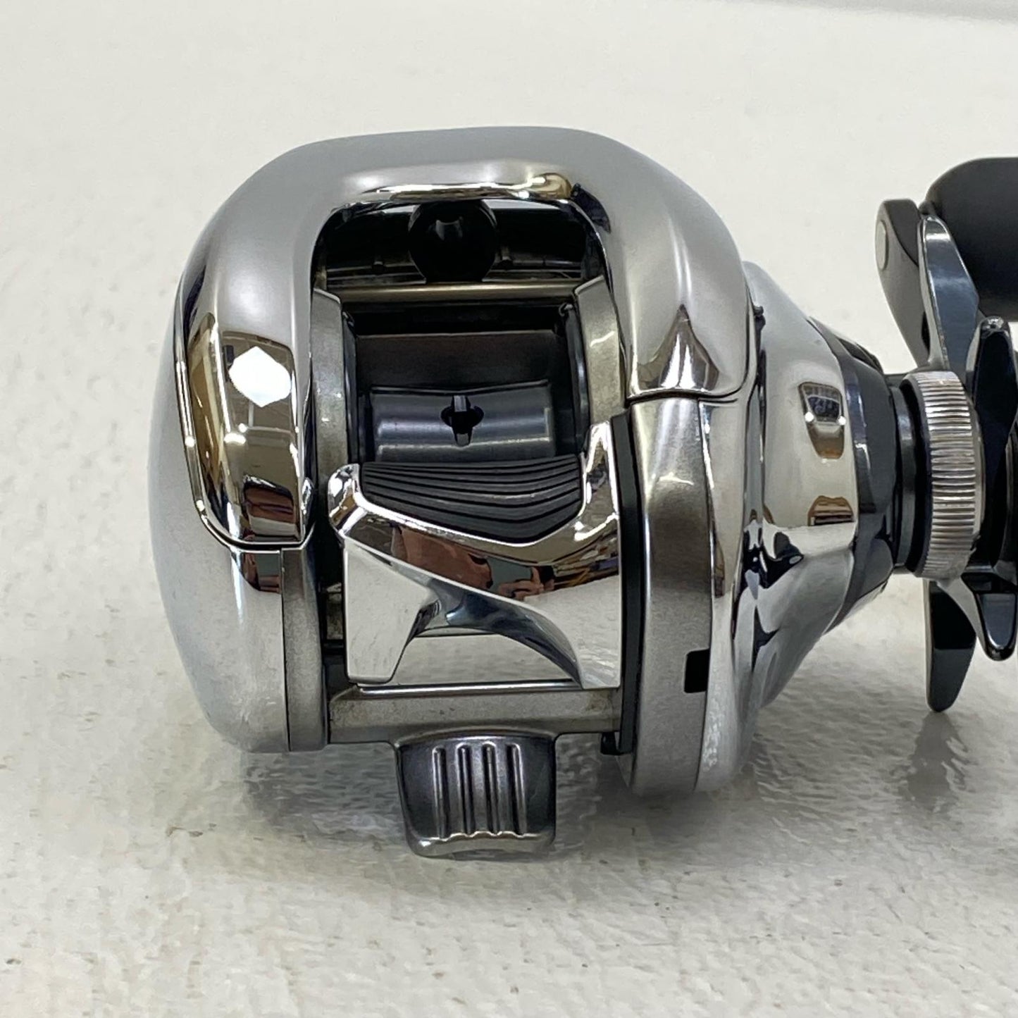 【フィッシング/釣り/釣具/リール】 【ベイトリール/右ハンドル】SHIMANO | シマノ 19アンタレス HG【加古川店】