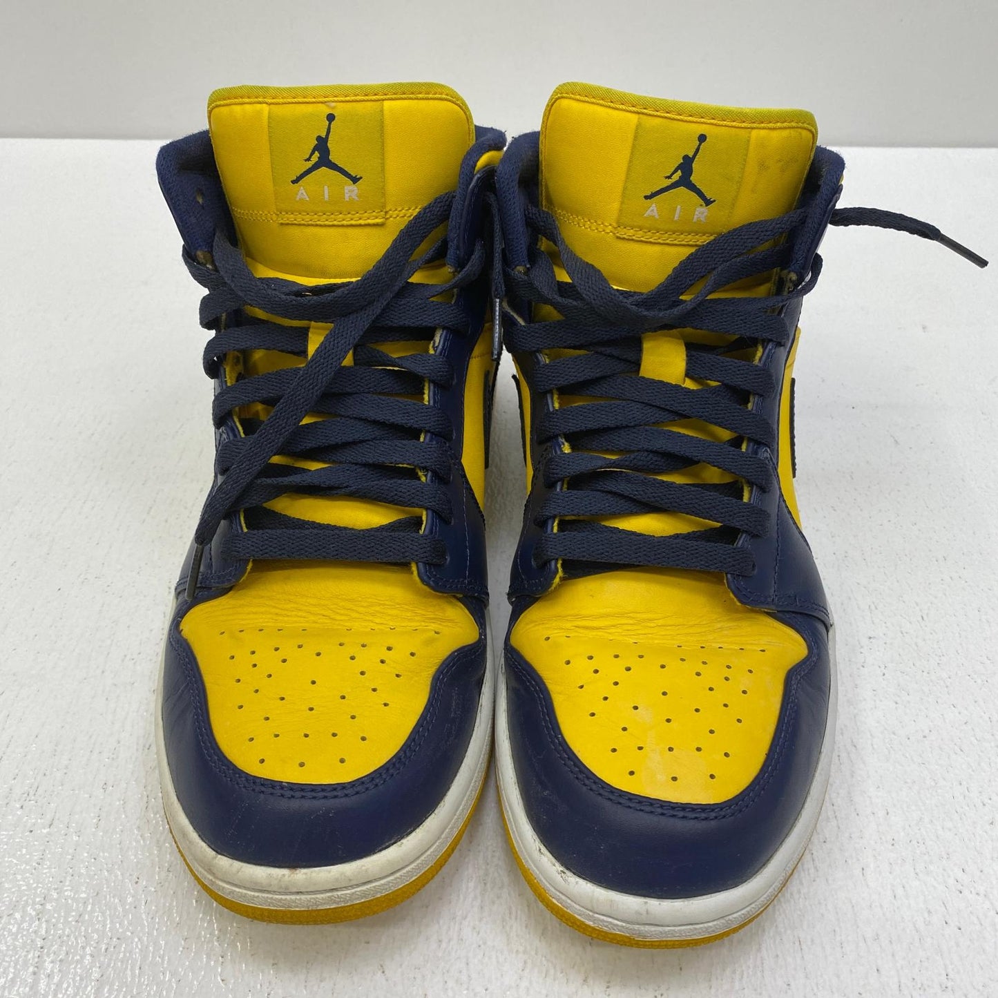 【中古】NIKE | ナイキ Air Jordan 1 Mid 'Michigan' スニーカー 554724-707 イエロー 28cm【加古川店】