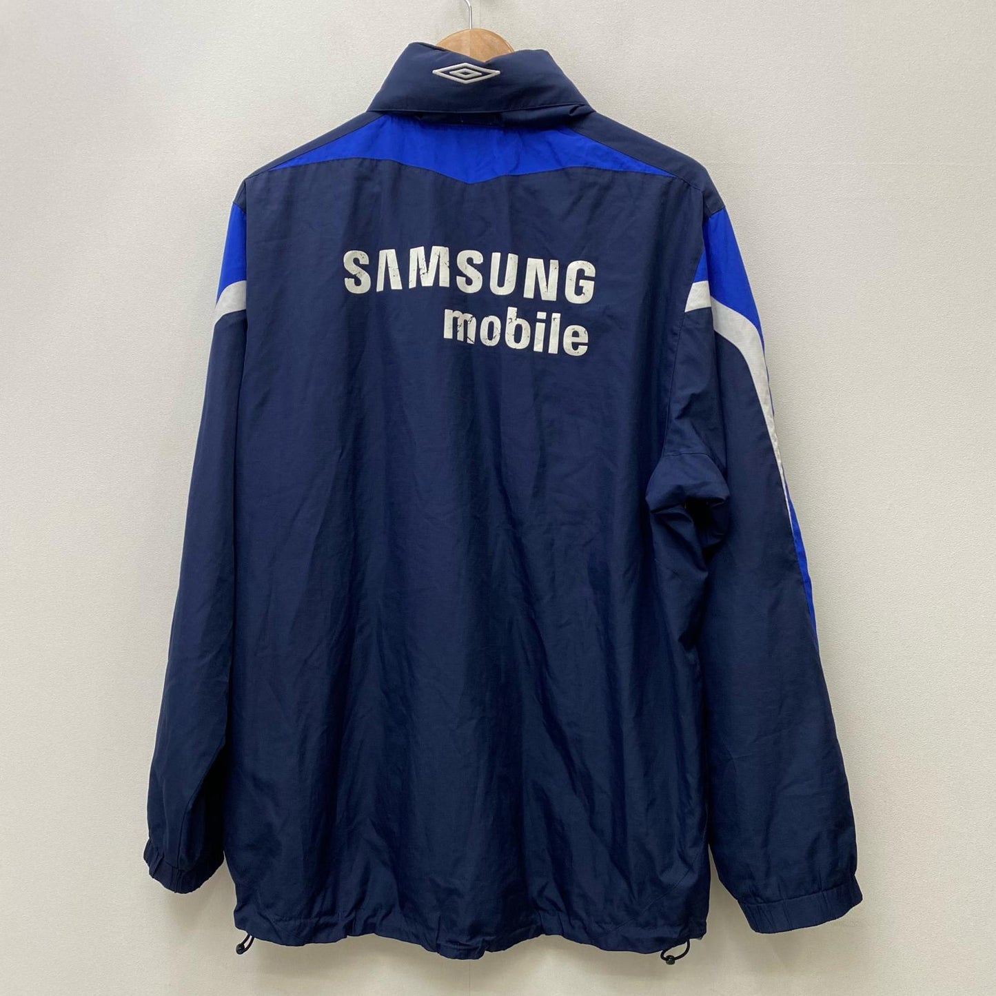 【中古】UMBRO | アンブロ ×Chelsea その他アウター ネイビー サイズ：L【加古川店】