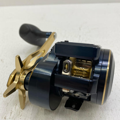 【フィッシング/釣り/釣具/リール】 【ベイトリール/右ハンドル】Daiwa | ダイワ 21ソルティガIC 300H-SJ【加古川店】