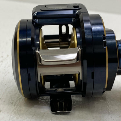 【フィッシング/釣り/釣具/リール】 【ベイトリール/右ハンドル】Daiwa | ダイワ 21ソルティガIC 300H-SJ【加古川店】