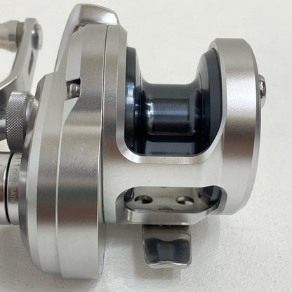 【フィッシング/釣り/釣具/リール】 【ベイトリール/右ハンドル】SHIMANO | シマノ 17オシアジガー カスタムノブ(純正パーツ付き) 1000HG【加古川店】