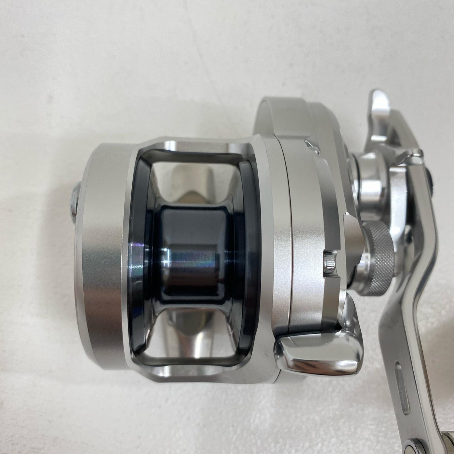 【フィッシング/釣り/釣具/リール】 【ベイトリール/右ハンドル】SHIMANO | シマノ 17オシアジガー カスタムノブ(純正パーツ付き) 1000HG【加古川店】