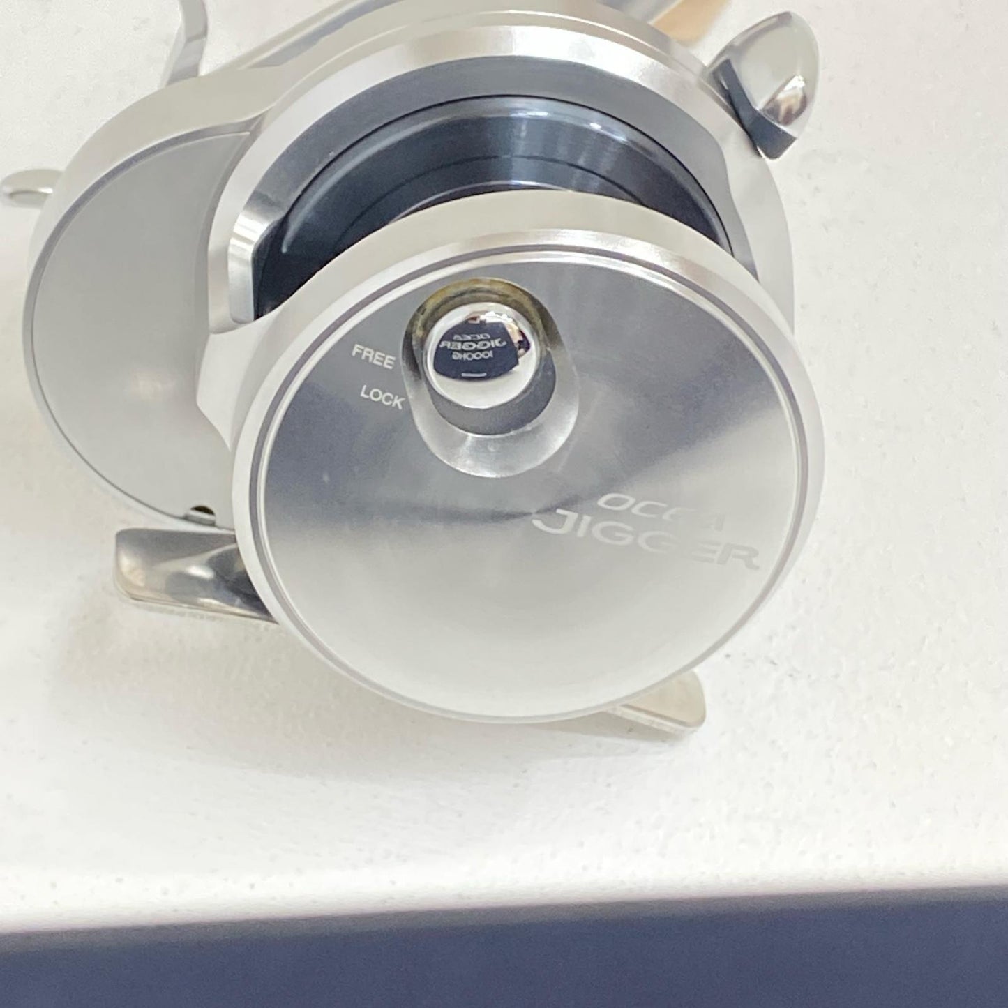 【フィッシング/釣り/釣具/リール】 【ベイトリール/右ハンドル】SHIMANO | シマノ 17オシアジガー カスタムノブ(純正パーツ付き) 1000HG【加古川店】