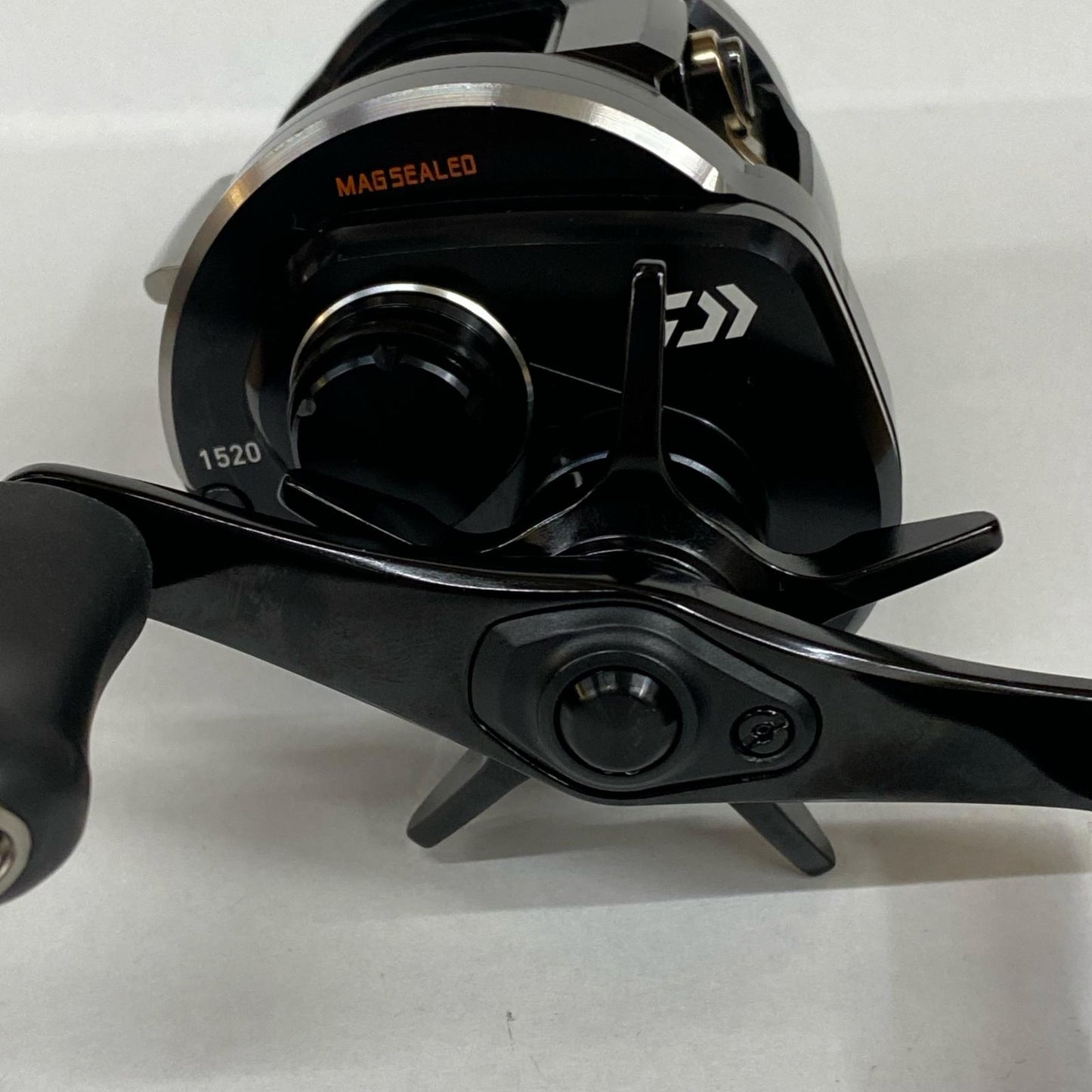【フィッシング/釣り/釣具/リール】 【ベイトリール/右ハンドル】Daiwa | ダイワ 18リョウガ 1520-CC【加古川店】