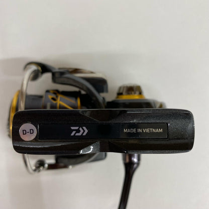 【フィッシング/釣り/釣具/リール】 【スピニングリール】Daiwa | ダイワ 21カルディアFCLT カスタムノブ 2000S【加古川店】