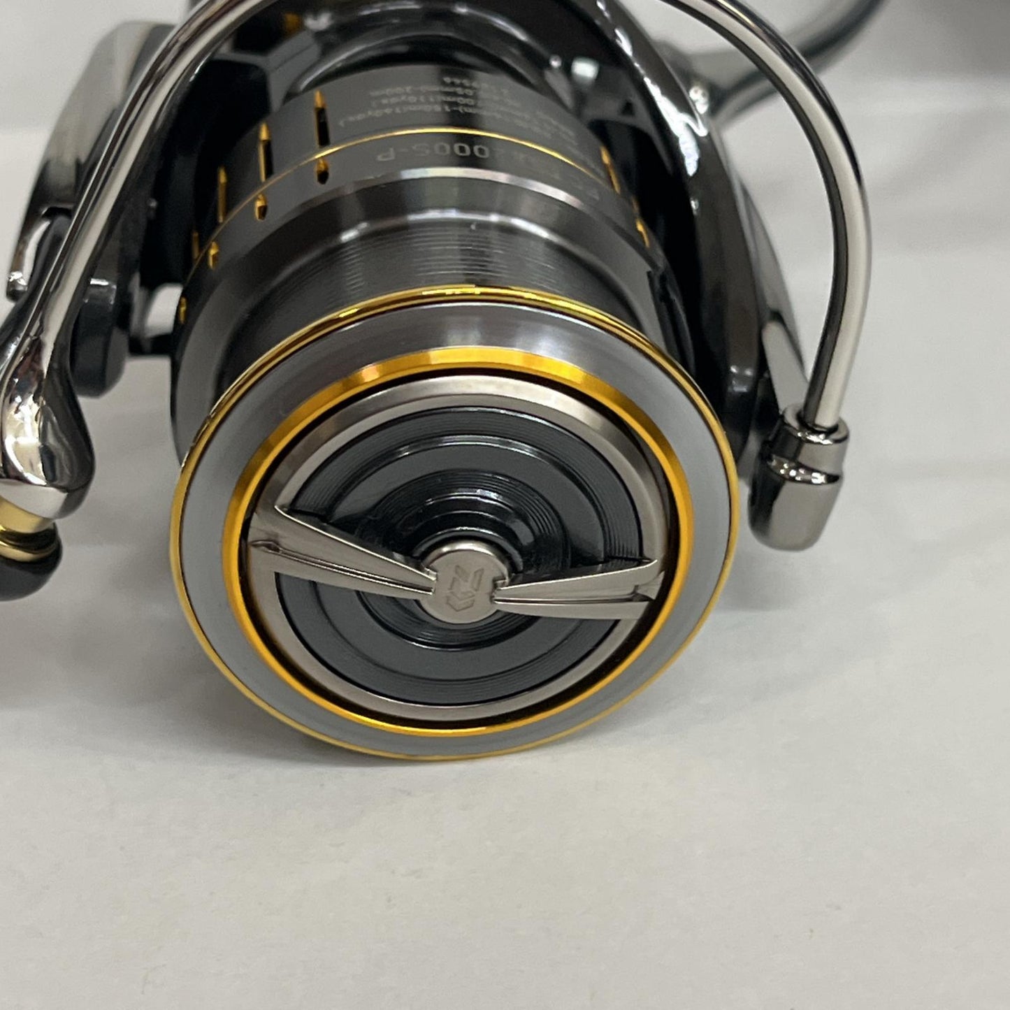 【フィッシング/釣り/釣具/リール】 【スピニングリール】Daiwa | ダイワ 21ルビアスエアリティFCLT 2000S-P【加古川店】