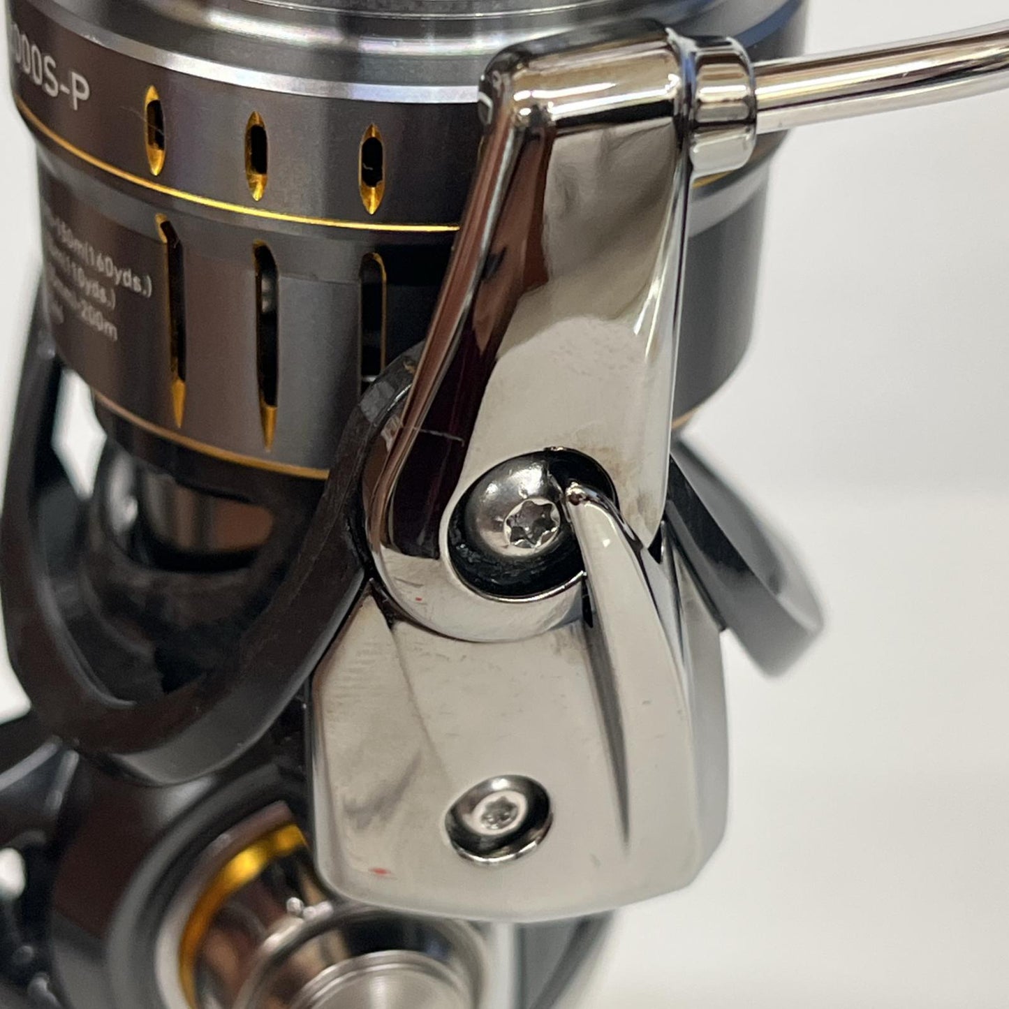 【フィッシング/釣り/釣具/リール】 【スピニングリール】Daiwa | ダイワ 21ルビアスエアリティFCLT 2000S-P【加古川店】