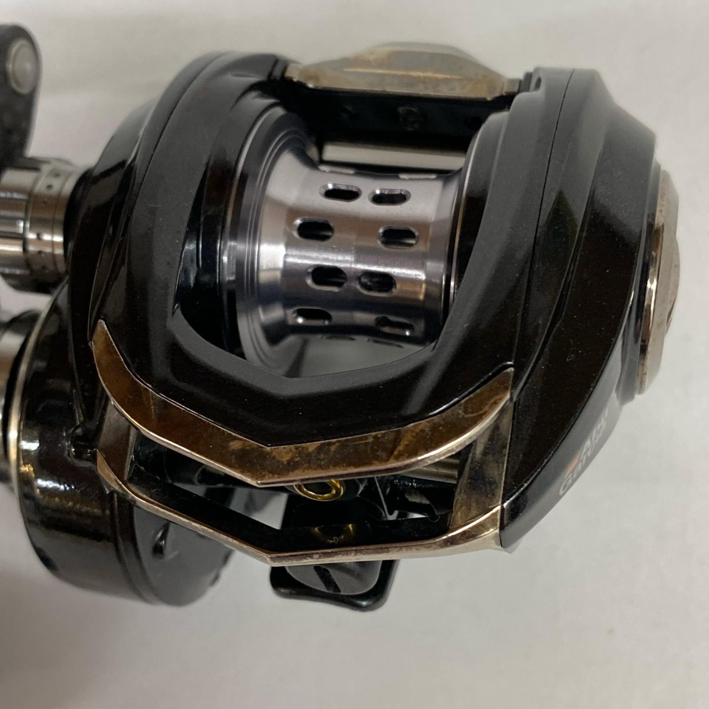 【フィッシング/釣り/釣具/リール】 【ベイトリール/右ハンドル】AbuGarcia | アブガルシア レボSLC-IB8【加古川店】