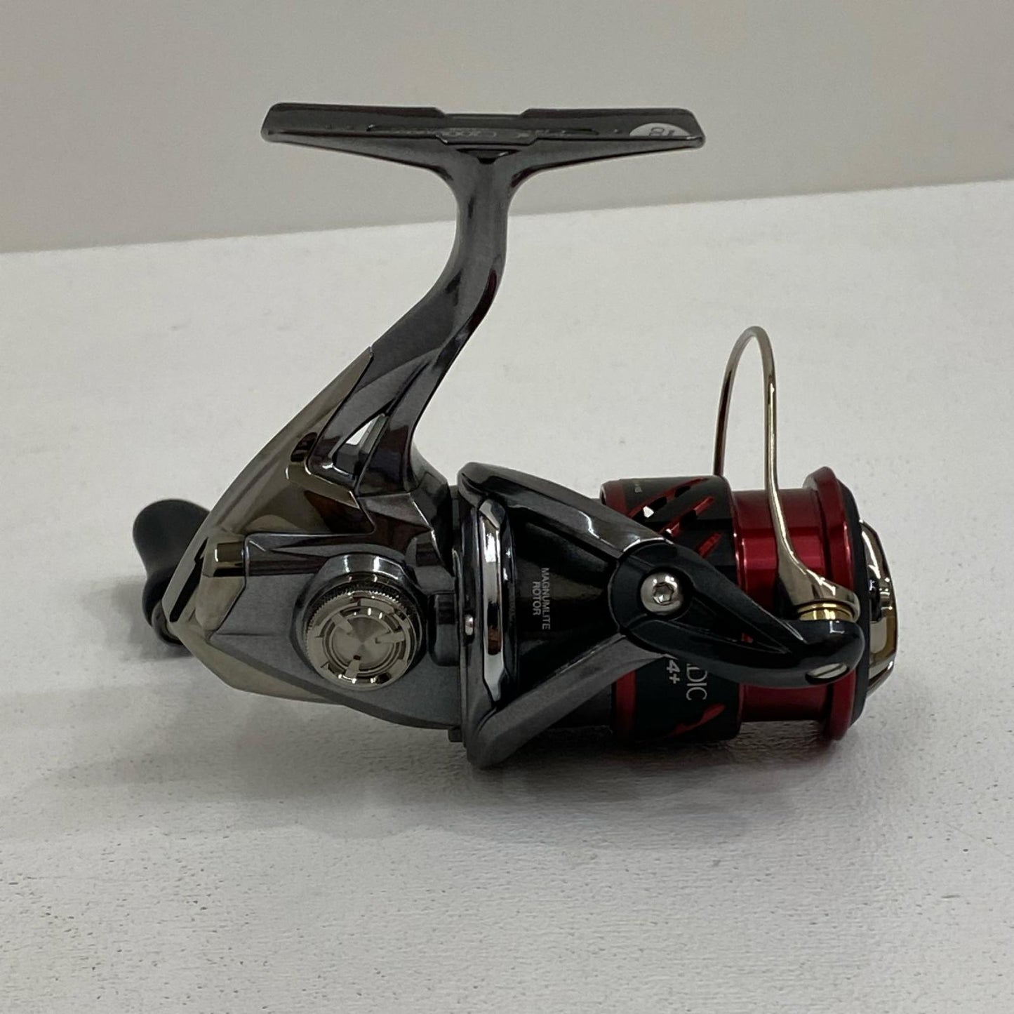 【フィッシング/釣り/釣具/リール】 【スピニングリール】SHIMANO | シマノ 16ストラディックCI4+ C2000HGS【加古川店】