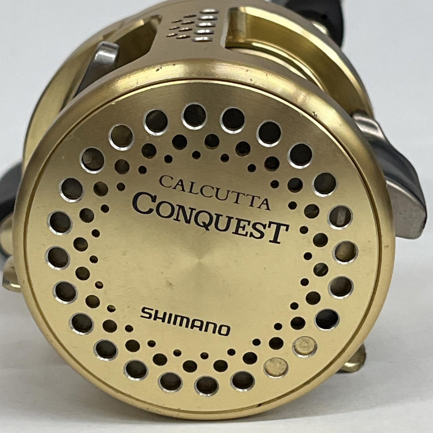 【フィッシング/釣り/釣具/リール】 【ベイトリール/右ハンドル】SHIMANO | シマノ 01カルカッタコンクエスト 100【加古川店】