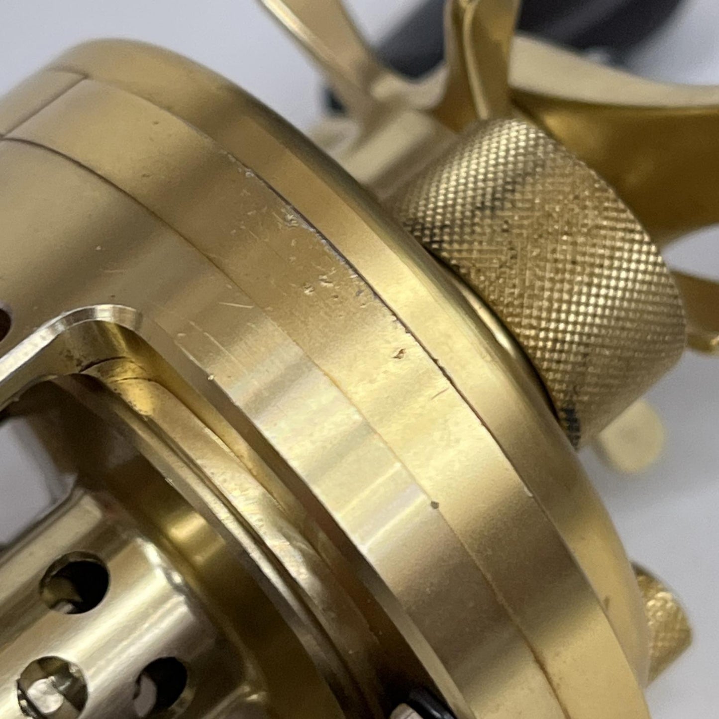 【フィッシング/釣り/釣具/リール】 【ベイトリール/右ハンドル】SHIMANO | シマノ 01カルカッタコンクエスト 100【加古川店】