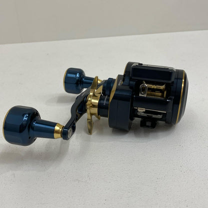 【フィッシング/釣り/釣具/リール】 【ベイトリール/右ハンドル】Daiwa | ダイワ 21ソルティガIC カスタムハンドル 100P-DH【加古川店】