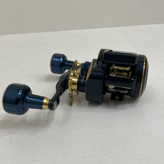 【フィッシング/釣り/釣具/リール】 【ベイトリール/右ハンドル】Daiwa | ダイワ 21ソルティガIC カスタムハンドル 100P-DH【加古川店】