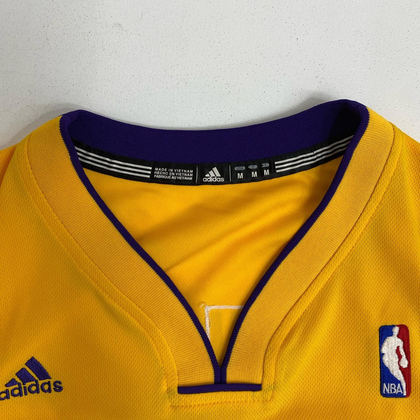 adidas | アディダス adidas ﾚｲｶｰｽﾞﾕﾆﾌｫｰﾑ#12 ﾊﾜｰﾄﾞ size:M【加古川店】