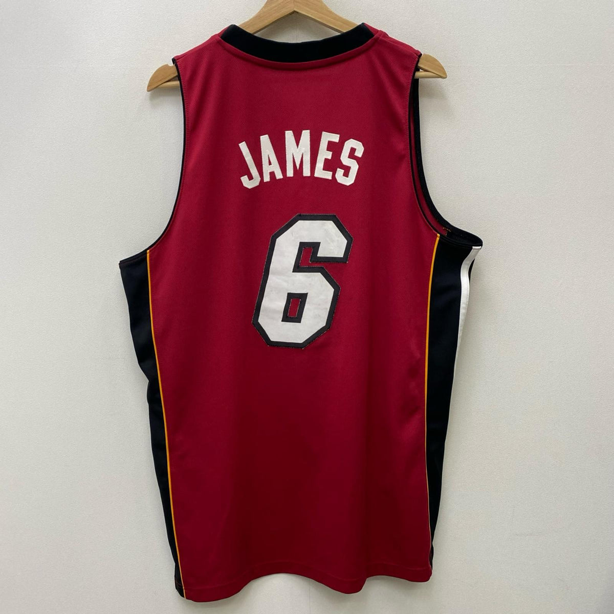 adidas | アディダス adidas ﾏｲｱﾐﾋｰﾄ ﾕﾆﾌｫｰﾑ #6 ﾚﾌﾞﾛﾝ ｼﾞｪｰﾑｽ size:L NBA【加古川店】
