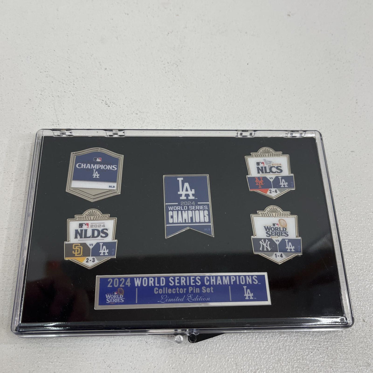 ロサンゼルスドジャース ﾋﾟﾝﾊﾞｯｼﾞ5個ｾｯﾄ 2024 ワールドシリーズ優勝記念 Dodgers 箱ﾋﾋﾞ割れ【加古川店】