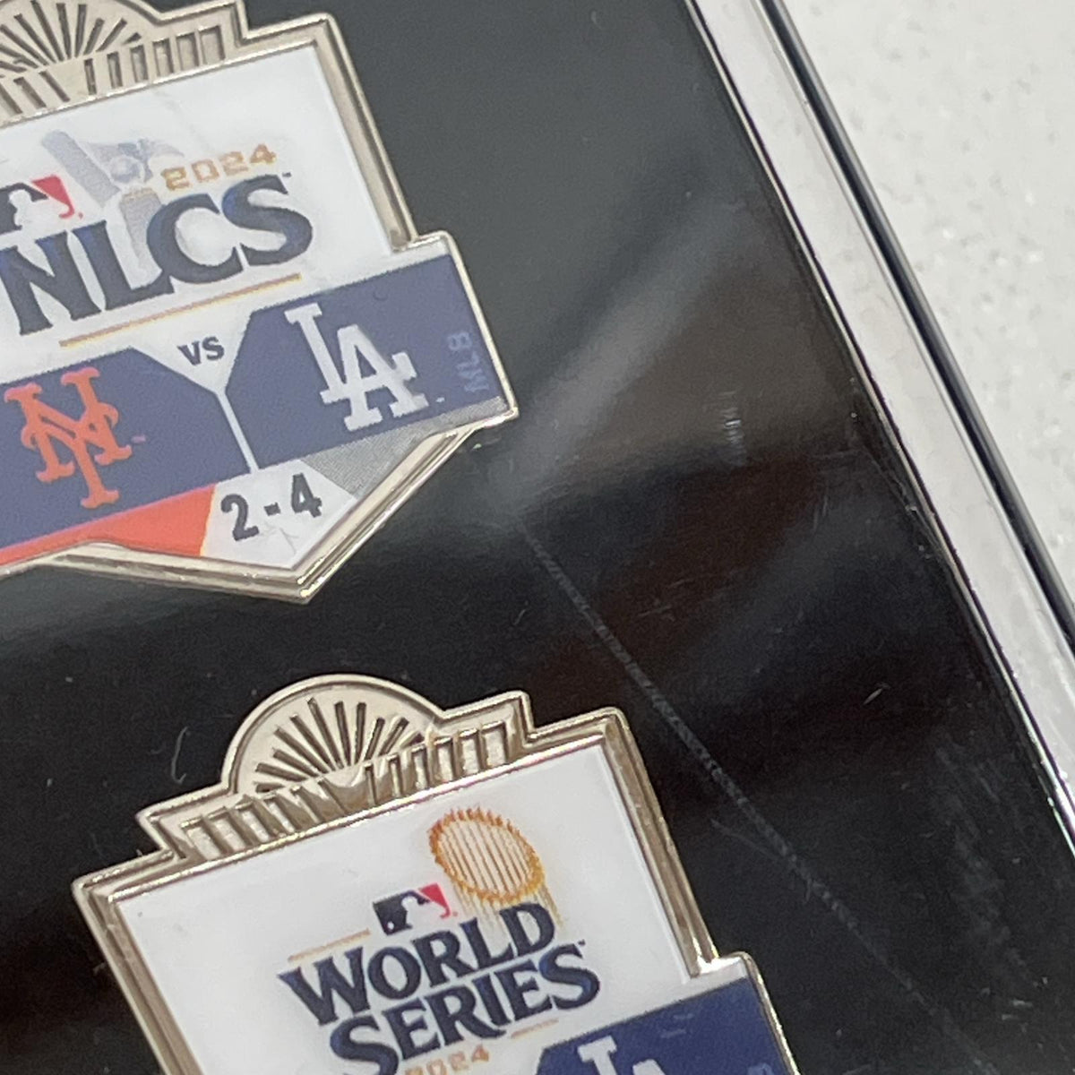 ロサンゼルスドジャース ﾋﾟﾝﾊﾞｯｼﾞ5個ｾｯﾄ 2024 ワールドシリーズ優勝記念 Dodgers 箱ﾋﾋﾞ割れ【加古川店】