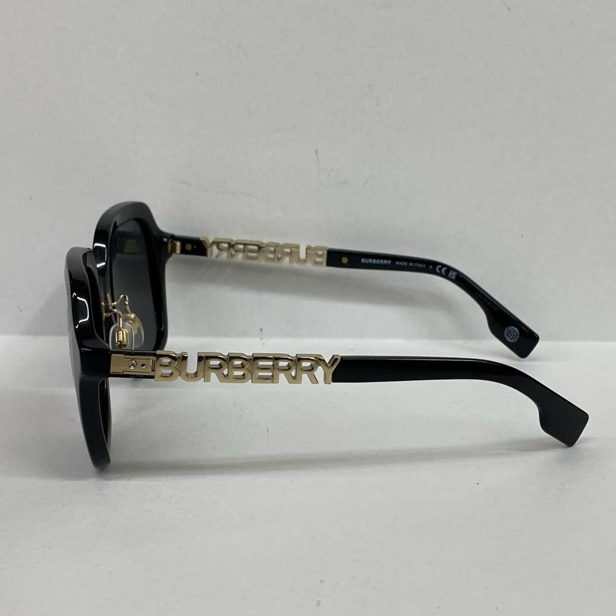 BURBERRY London England | バーバリーロンドンイングランド スクエア　　55⬜︎16 サングラス B4389-F ブラック【加古川店】