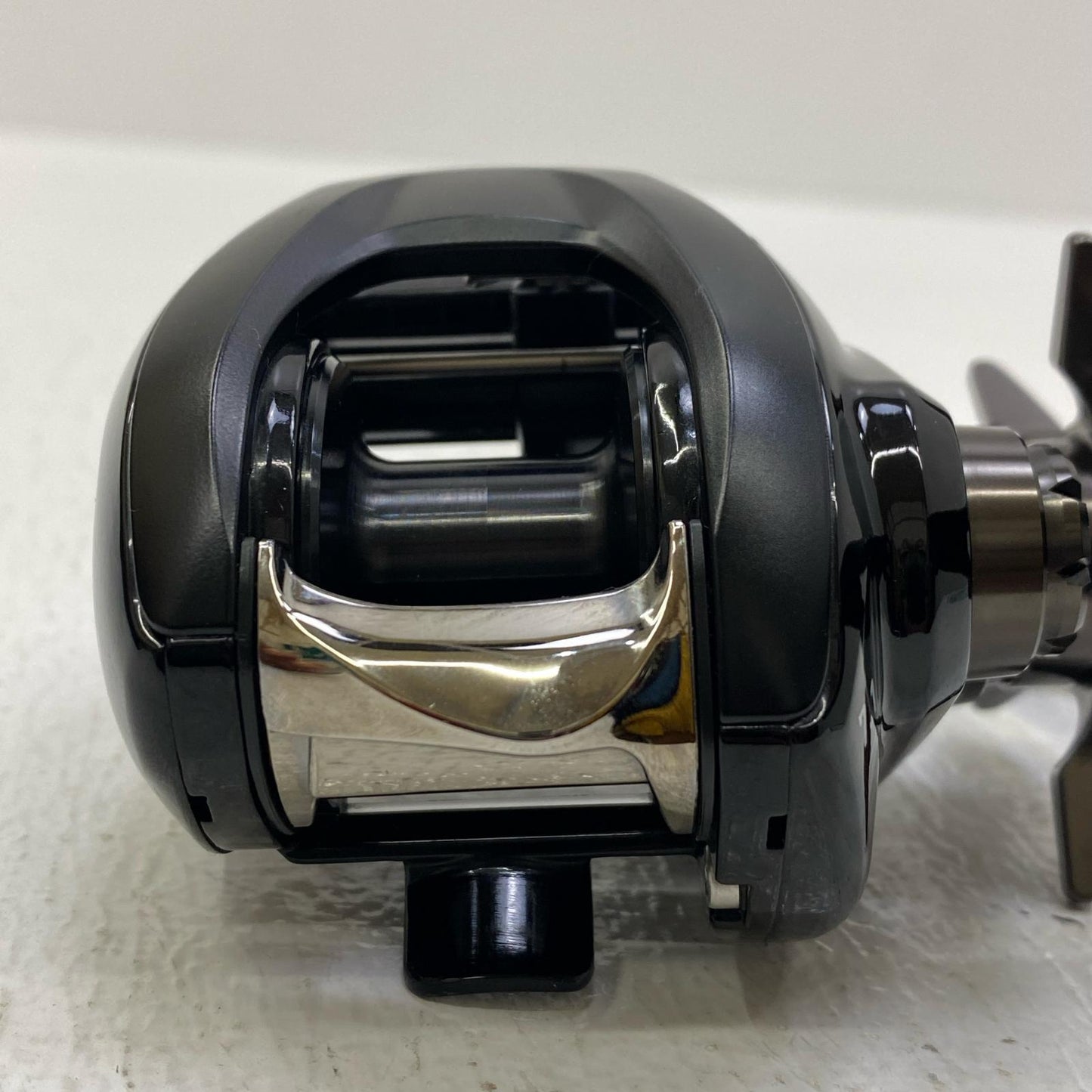 【フィッシング/釣り/釣具/リール】 【ベイトリール/右ハンドル】Daiwa | ダイワ 22ジリオンTWHD 1000H【加古川店】