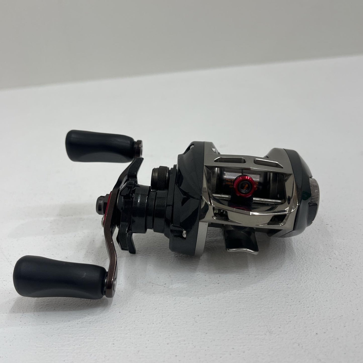 【フィッシング/釣り/釣具/リール】 【ベイトリール/右ハンドル】Daiwa | ダイワ 15アルファスSV 105SH【加古川店】
