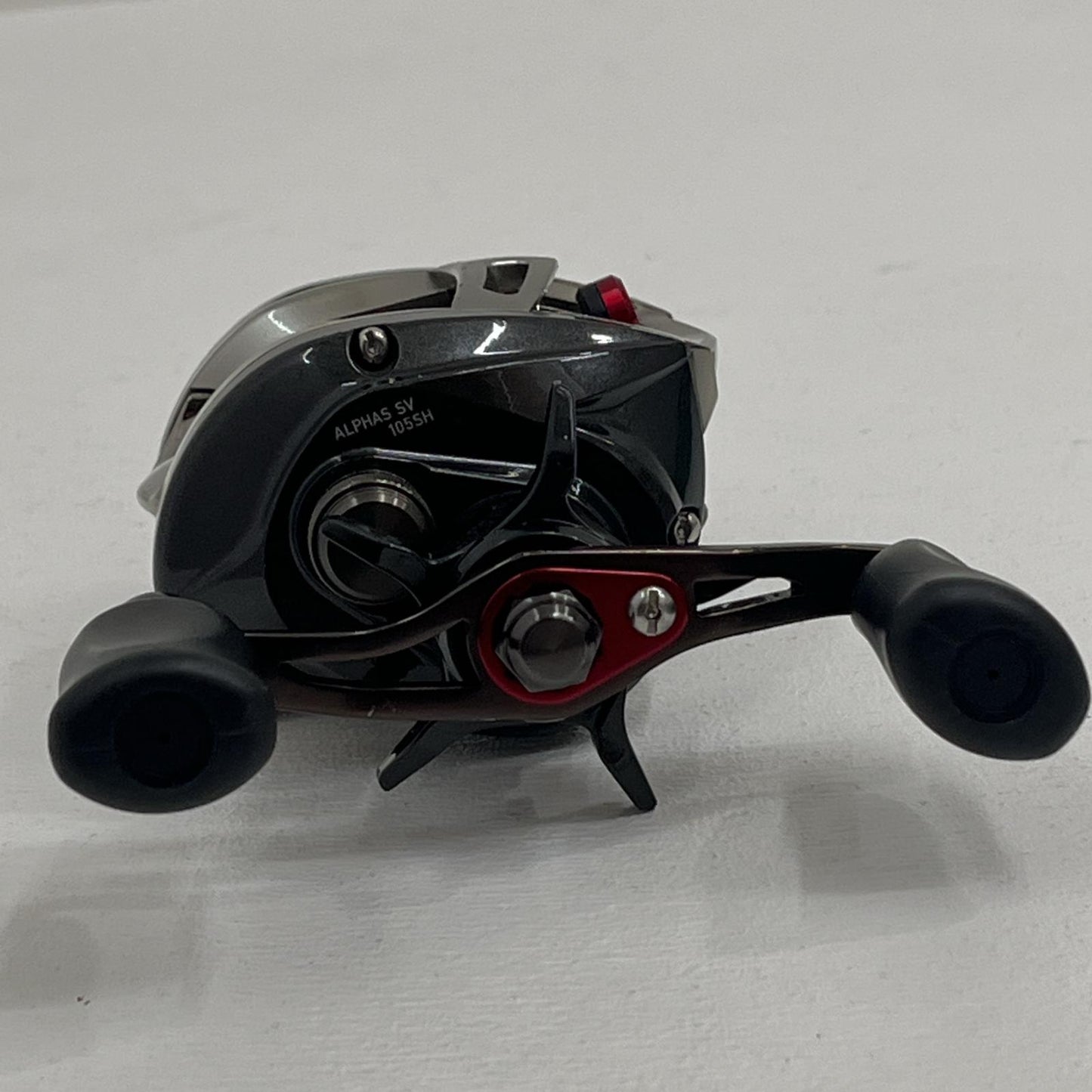 【フィッシング/釣り/釣具/リール】 【ベイトリール/右ハンドル】Daiwa | ダイワ 15アルファスSV 105SH【加古川店】