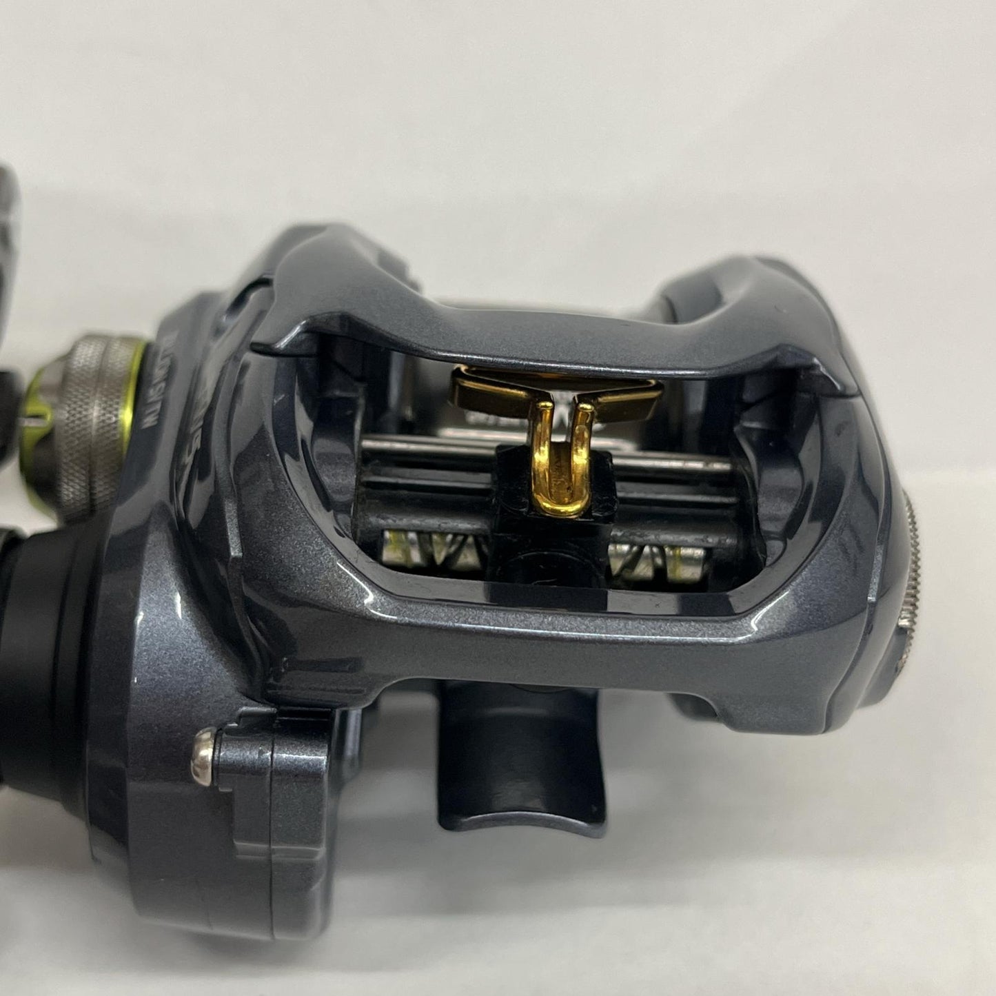 【フィッシング/釣り/釣具/リール】 【ベイトリール/右ハンドル】Daiwa | ダイワ ジリオンSVTW 1016SV-XXH【加古川店】