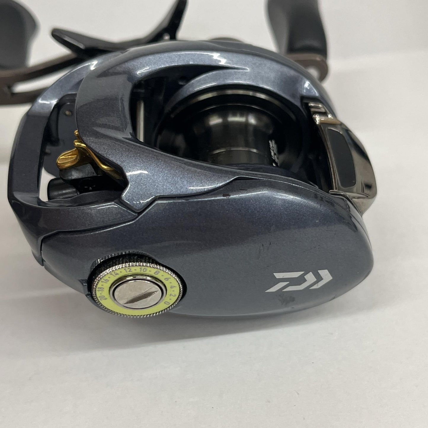 【フィッシング/釣り/釣具/リール】 【ベイトリール/右ハンドル】Daiwa | ダイワ ジリオンSVTW 1016SV-XXH【加古川店】