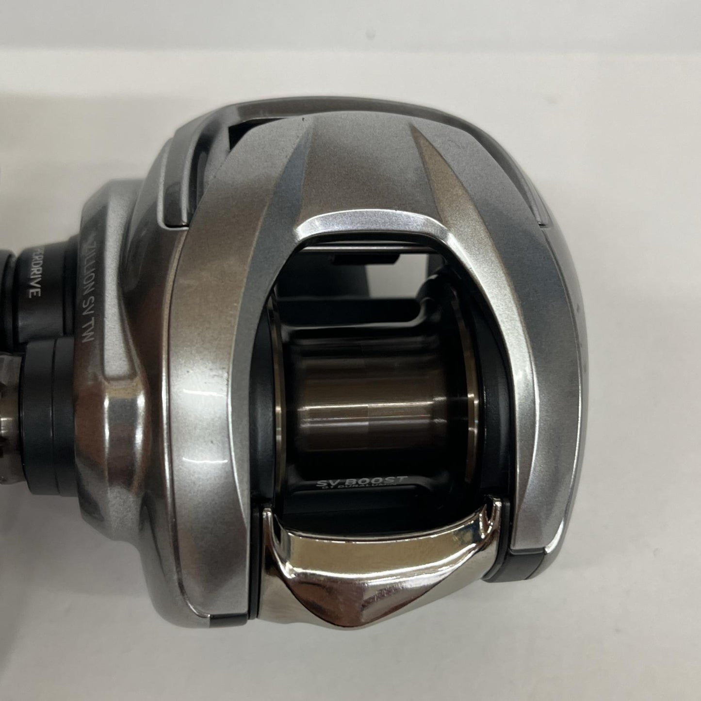 【フィッシング/釣り/釣具/リール】 【ベイトリール/左ハンドル】Daiwa | ダイワ 21ジリオンSVTW 1000XHL【加古川店】