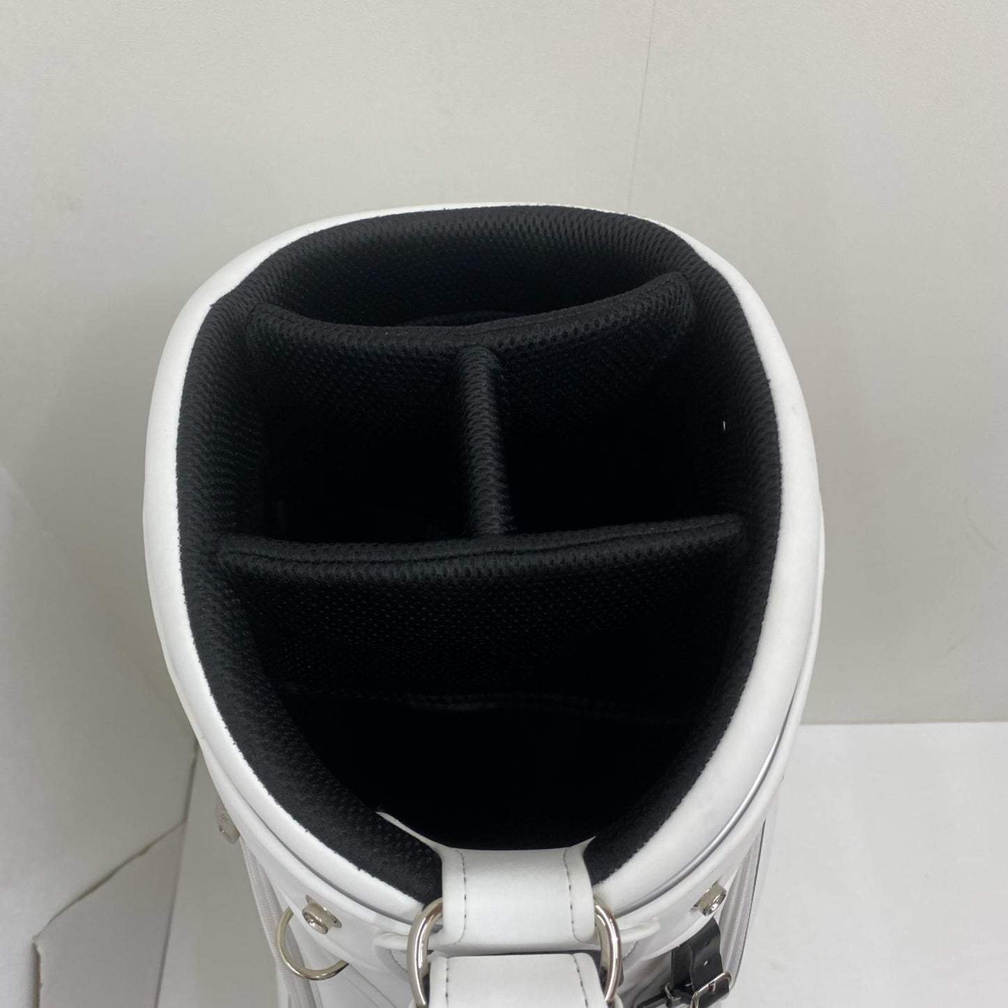 【ゴルフ用品】 MAJESTY GOLF | マジェスティゴルフ MAJESTY GOLF キャディバッグ CB3228 ULTRA SMOOTH ﾌｰﾄﾞ有 マジェスティ【加古川店】