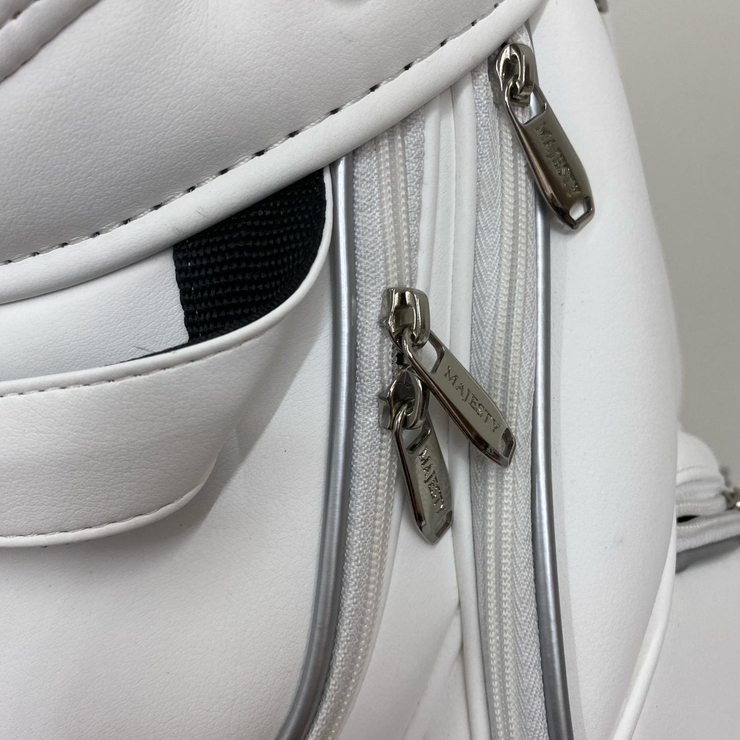 【ゴルフ用品】 MAJESTY GOLF | マジェスティゴルフ MAJESTY GOLF キャディバッグ CB3228 ULTRA SMOOTH ﾌｰﾄﾞ有 マジェスティ【加古川店】