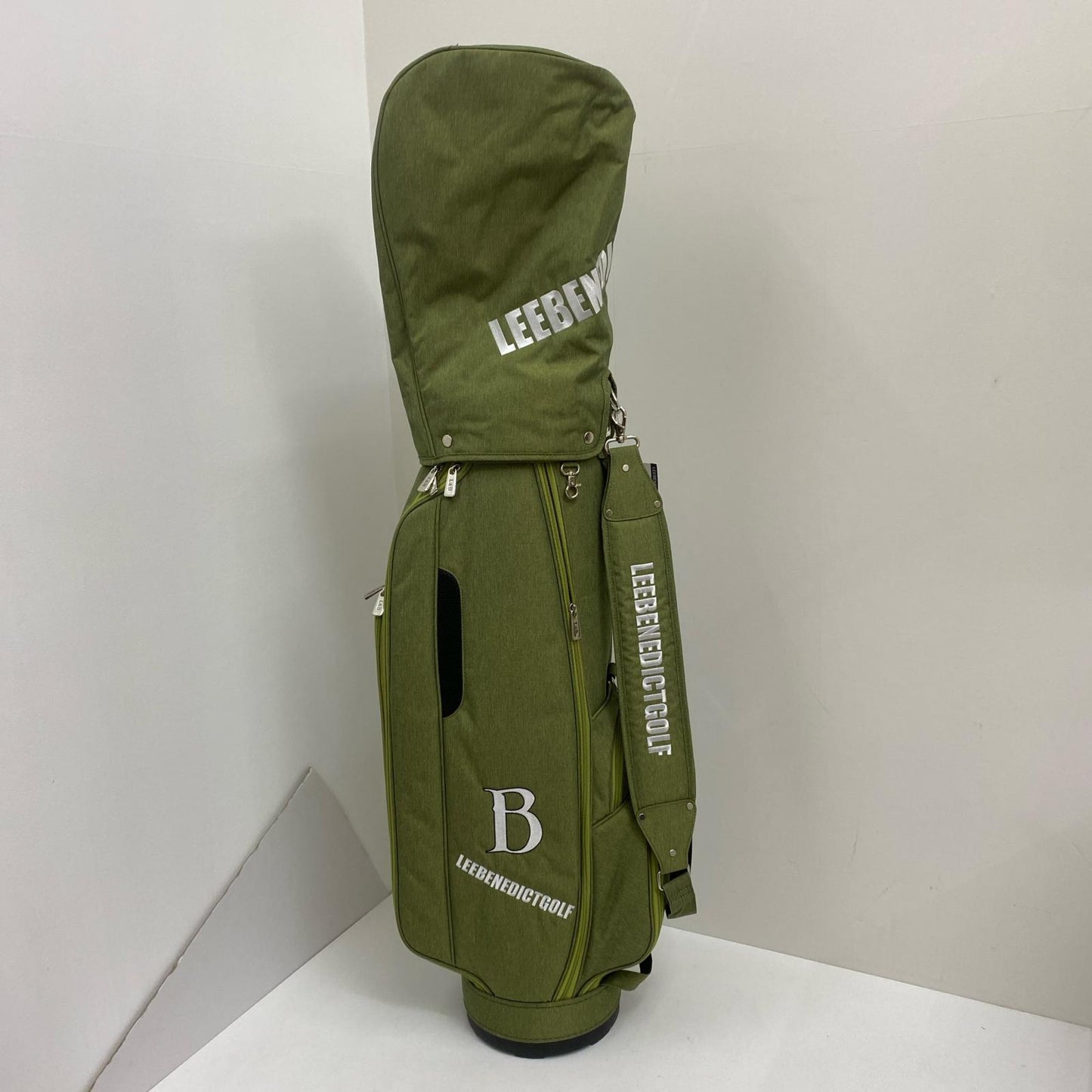 【ゴルフ用品】 LEE BENEDICT GOLF リーベネディクト キャディバッグ ﾌｰﾄﾞ有【加古川店】