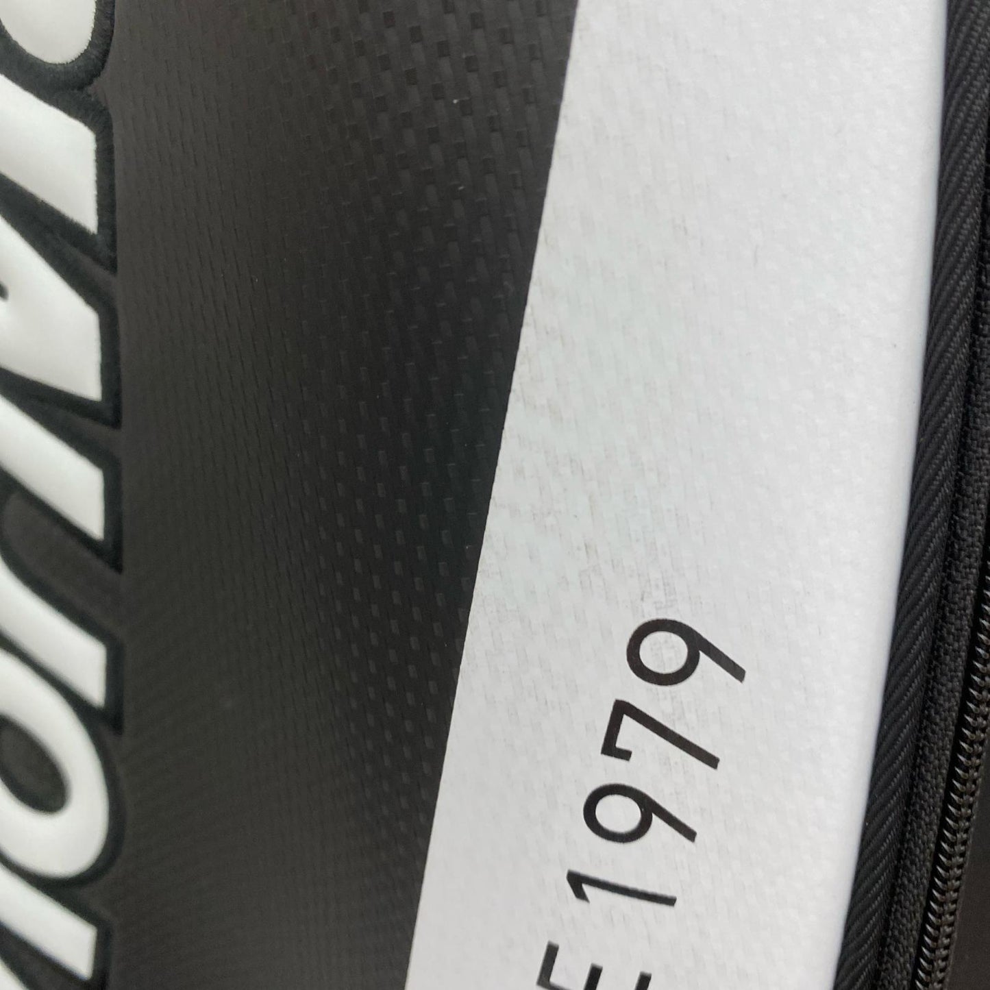 【ゴルフ用品】 TaylorMade | テーラーメイド TaylorMade キャディバッグ UN067 ﾄｩﾙｰﾗｲﾄ ｷｬﾃﾞｨﾊﾞｯｸﾞ ﾌｰﾄﾞ有【加古川店】