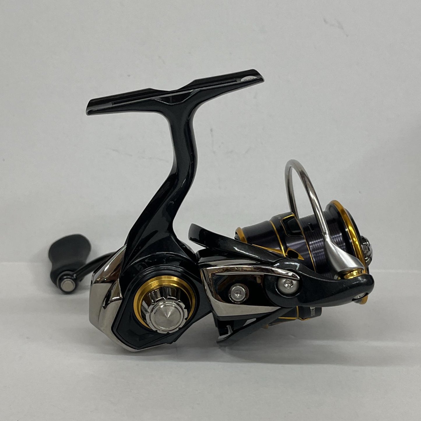 【フィッシング/釣り/釣具/リール】 【スピニングリール】Daiwa | ダイワ 21カルディアFCLT 2000S【加古川店】