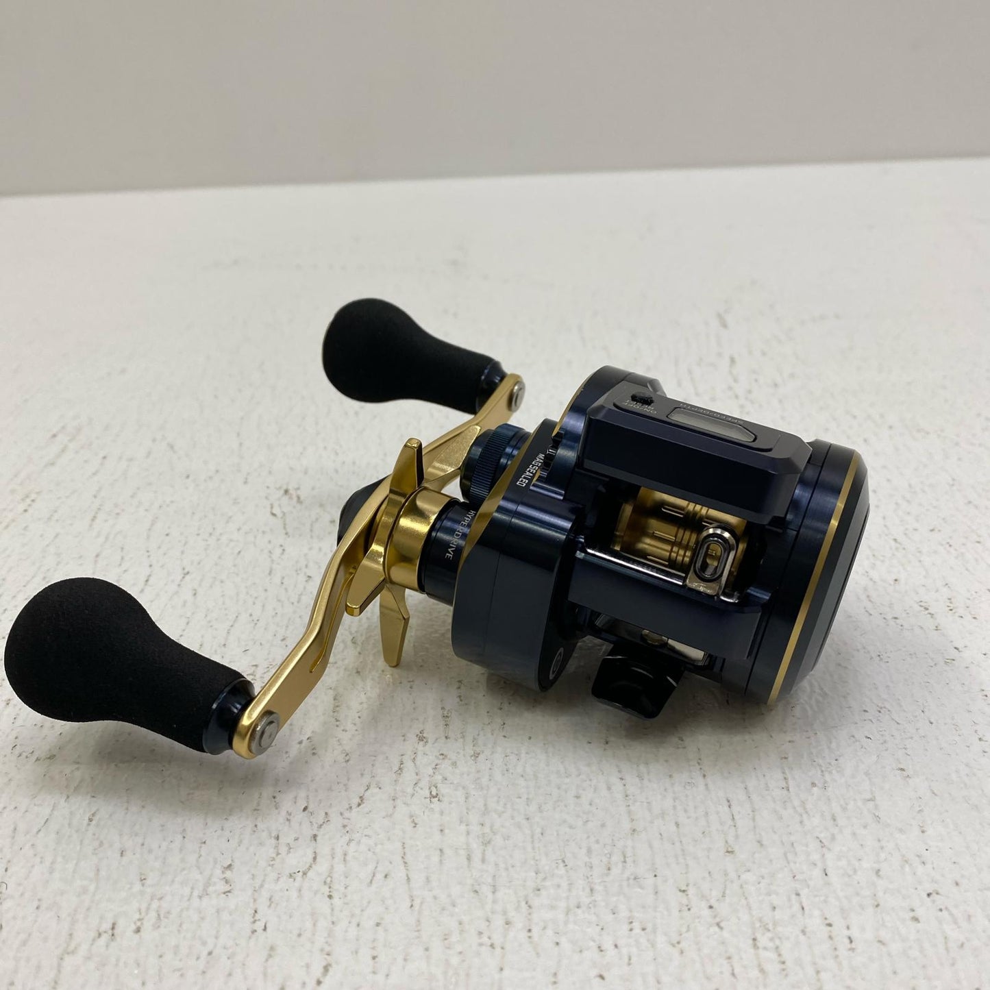 【フィッシング/釣り/釣具/リール】 【ベイトリール/右ハンドル】Daiwa | ダイワ 21ソルティガIC 100P-DH【加古川店】