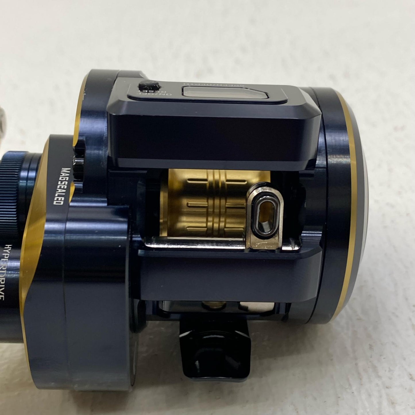 【フィッシング/釣り/釣具/リール】 【ベイトリール/右ハンドル】Daiwa | ダイワ 21ソルティガIC 100P-DH【加古川店】