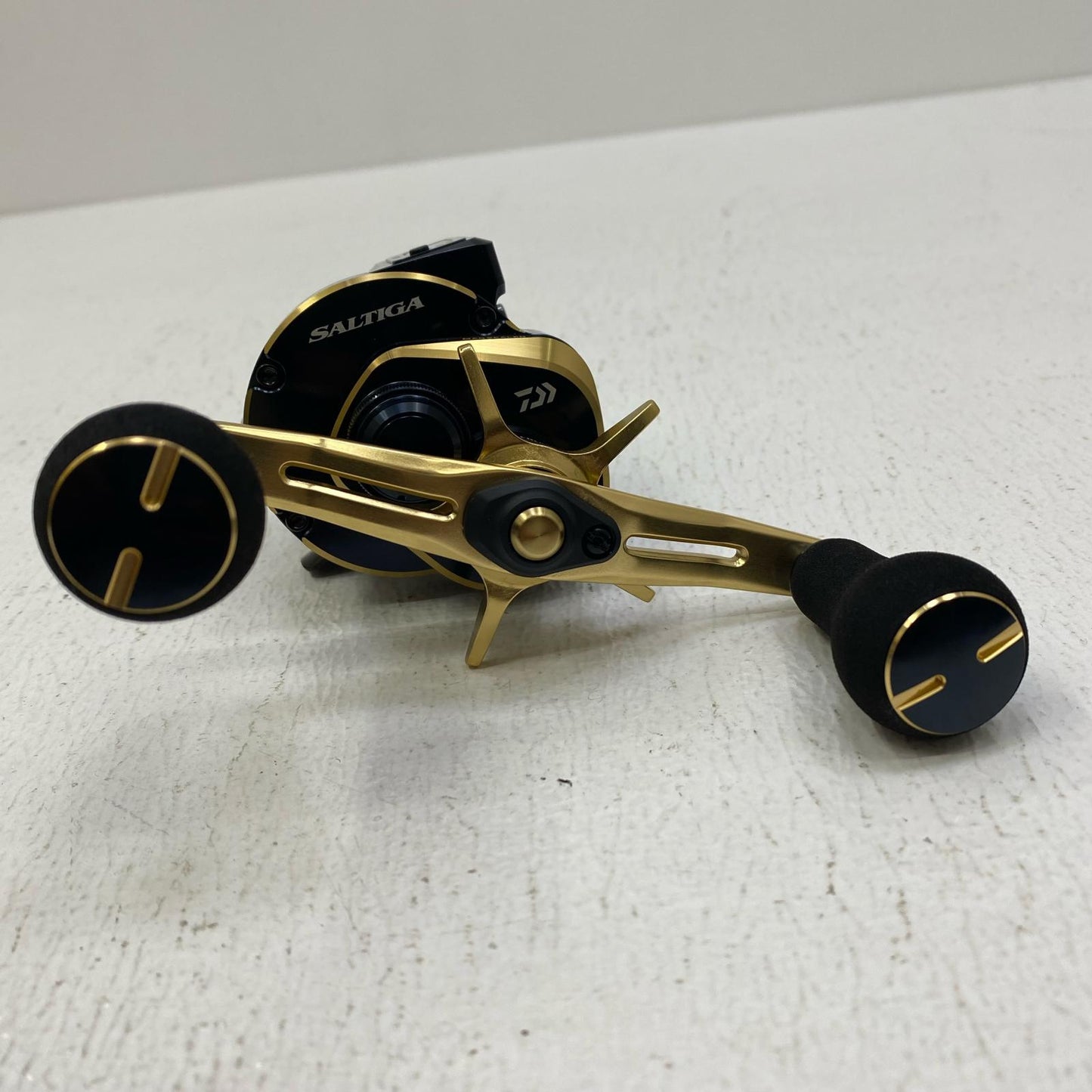 【フィッシング/釣り/釣具/リール】 【ベイトリール/右ハンドル】Daiwa | ダイワ 21ソルティガIC 100P-DH【加古川店】