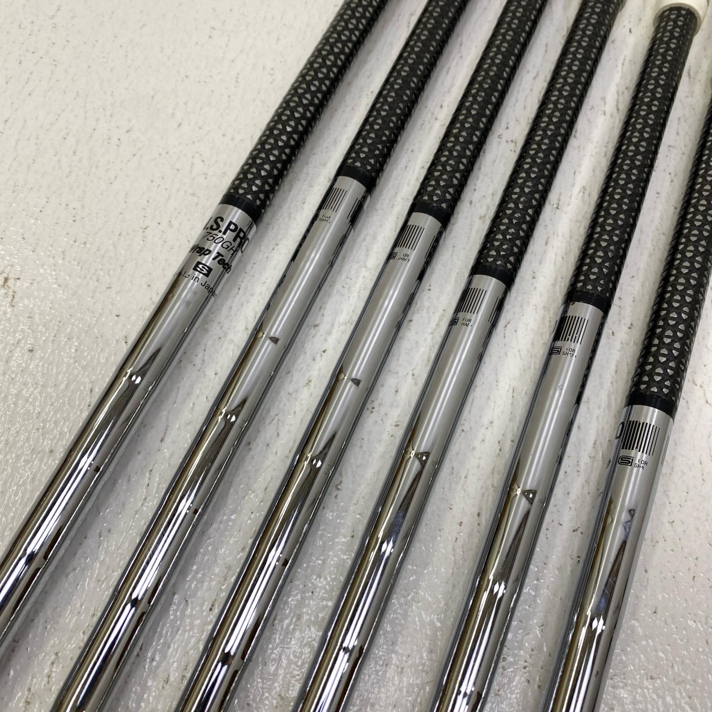 【ゴルフ用品】 McGregor | マックレガー McGREGOR アイアンセット ｼｬﾌﾄ:N.S.PRO 750GH WRAP TEACH MACTEC NV-F RED 2010ｱｲｱﾝ6本ｾｯﾄ フレックス:S 5-9.P【加古川店】