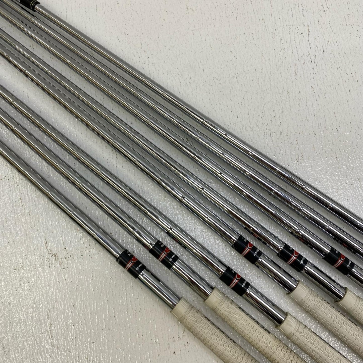 【ゴルフ用品】 TaylorMade | テーラーメイド TaylorMade アイアンセット R9 MAX(2009)ｱｲｱﾝ8本ｾｯﾄ シャフト:N.S.PRO 950GH フレックス:S 5~9.PAS【加古川店】