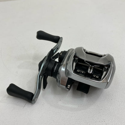 【フィッシング/釣り/釣具/リール】 【ベイトリール/右ハンドル】Daiwa | ダイワ 21ジリオンSVTW 1000H【加古川店】