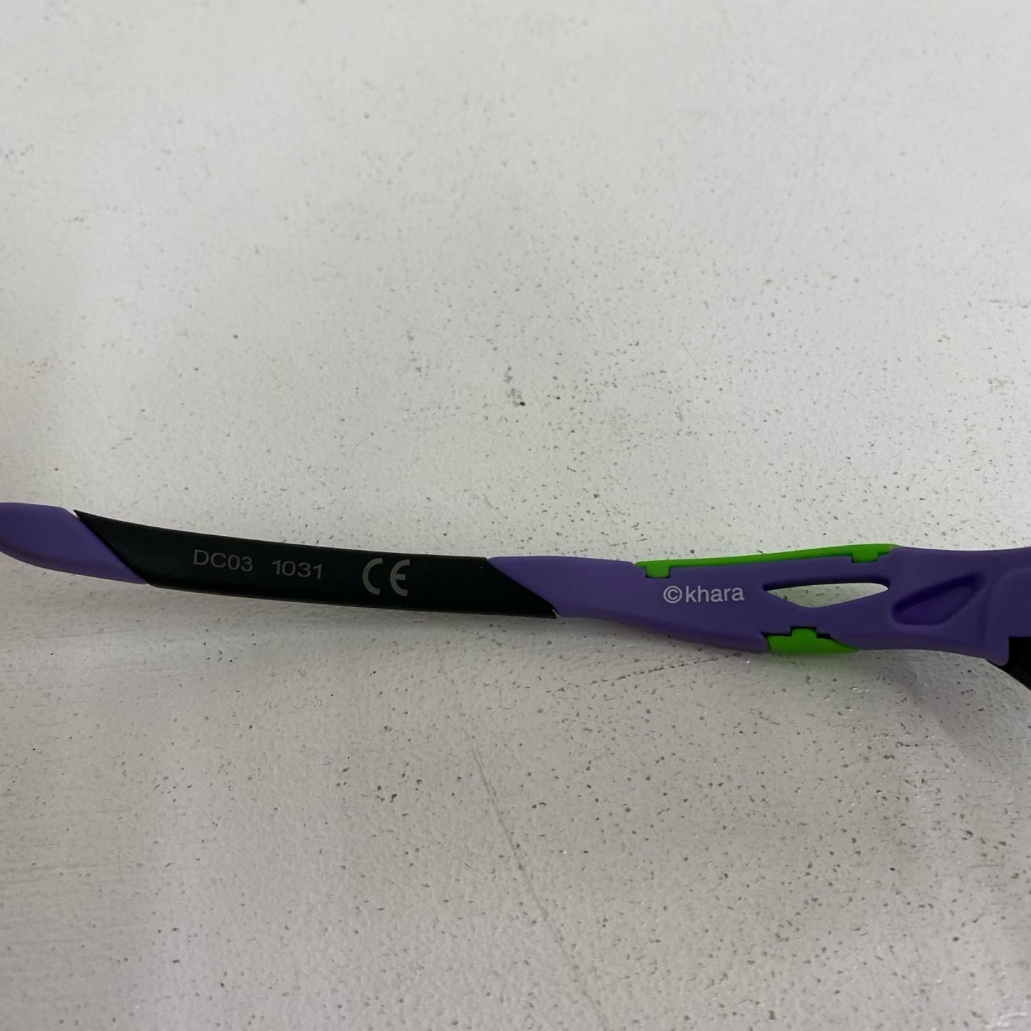 eShades × EVANGELION 初号機ﾓﾃﾞﾙ ゴルフサングラス 箱、ｹｰｽ有【加古川店】