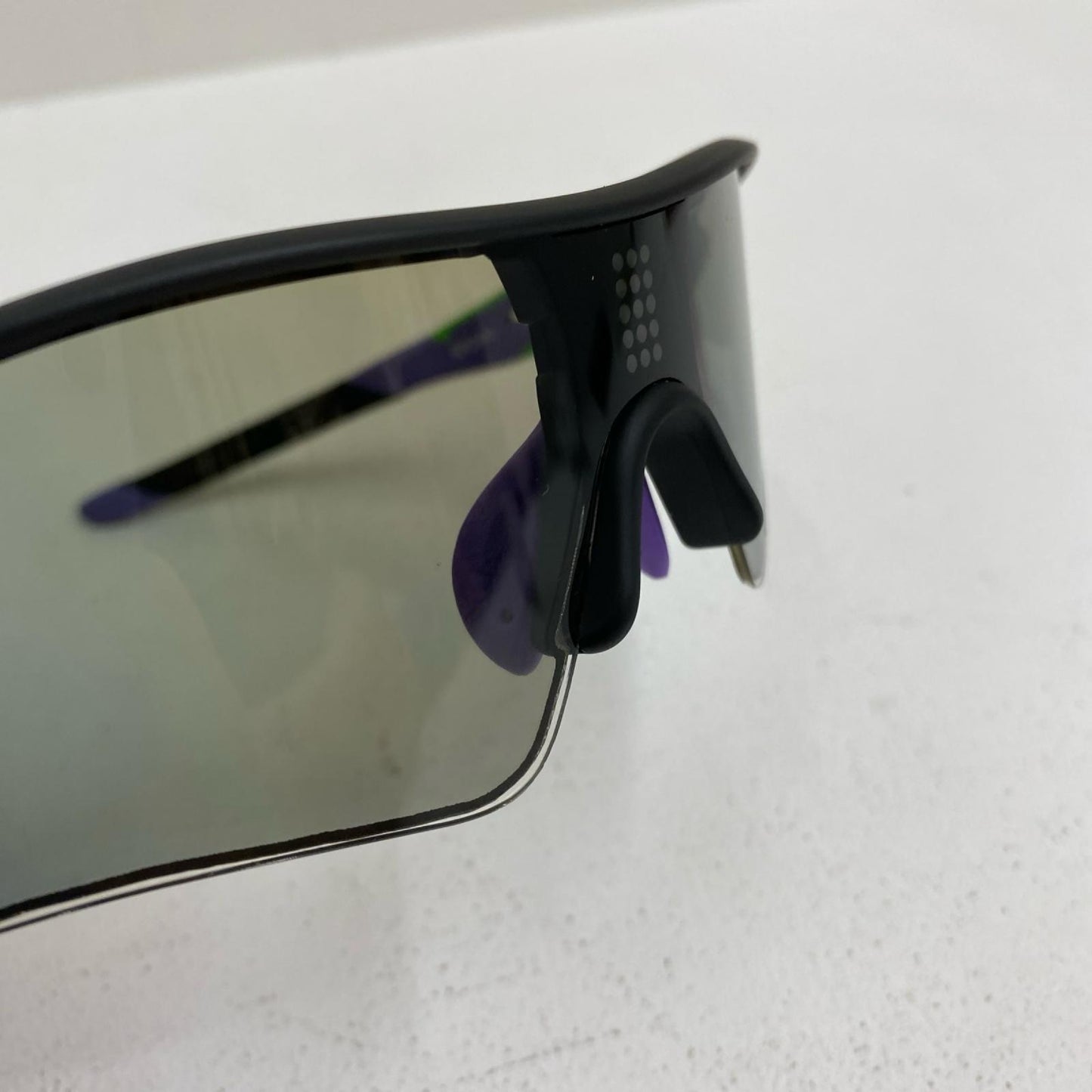 eShades × EVANGELION 初号機ﾓﾃﾞﾙ ゴルフサングラス 箱、ｹｰｽ有【加古川店】
