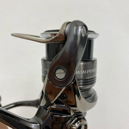 【フィッシング/釣り/釣具/リール】 【スピニングリール】SHIMANO | シマノ 24ツインパワー C2000S【加古川店】