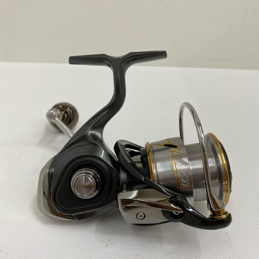 【フィッシング/釣り/釣具/リール】 【スピニングリール】Daiwa | ダイワ 20ルビアスLT カスタムノブ 3000-XH【加古川店】