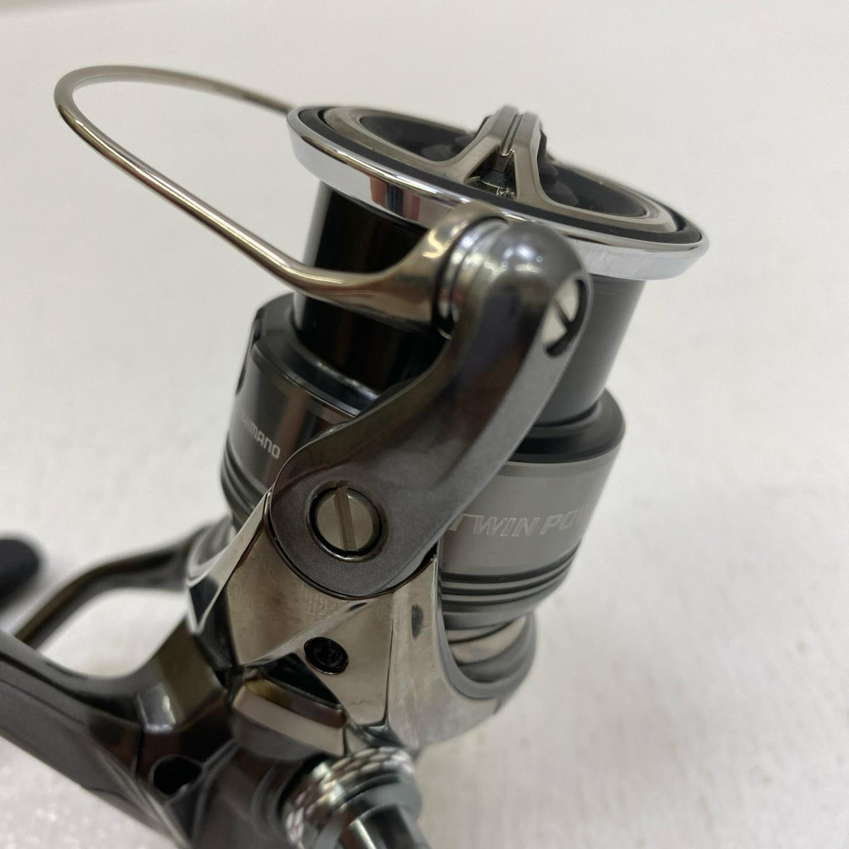 【フィッシング/釣り/釣具/リール】 【スピニングリール】SHIMANO | シマノ 24ツインパワー カスタムスタンド C3000MHG【加古川店】