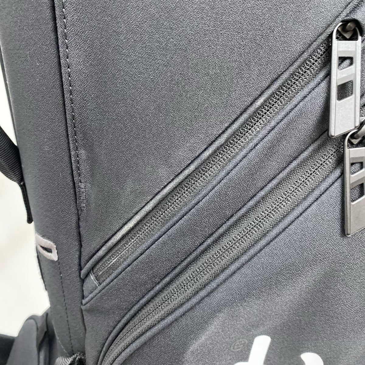 【ゴルフ用品】 Titleist | タイトリスト Titleist キャディバッグ TB26SX4A Players S4 ｽﾀﾝﾄﾞｷｬﾃﾞｨﾊﾞｯｸﾞ ﾌｰﾄﾞ付属(ﾎﾟｹｯﾄ中)【加古川店】