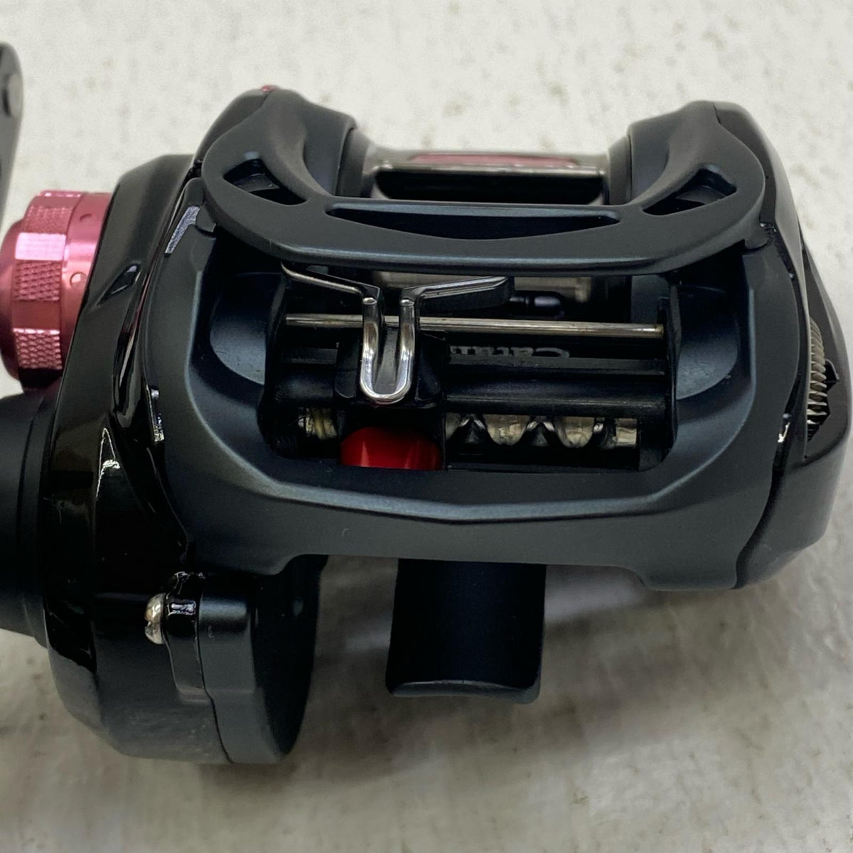 【フィッシング/釣り/釣具/リール】 【ベイトリール/右ハンドル】Daiwa | ダイワ キャタリナTW 100P-RM【加古川店】