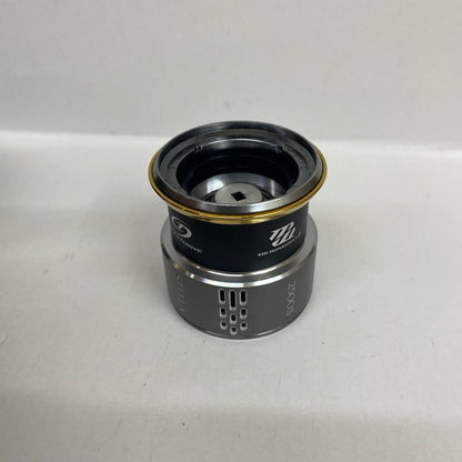 【フィッシング/釣り/釣具/リール】SHIMANO | シマノ 18 ステラ 2500S 純正スプール ケース付【加古川店】
