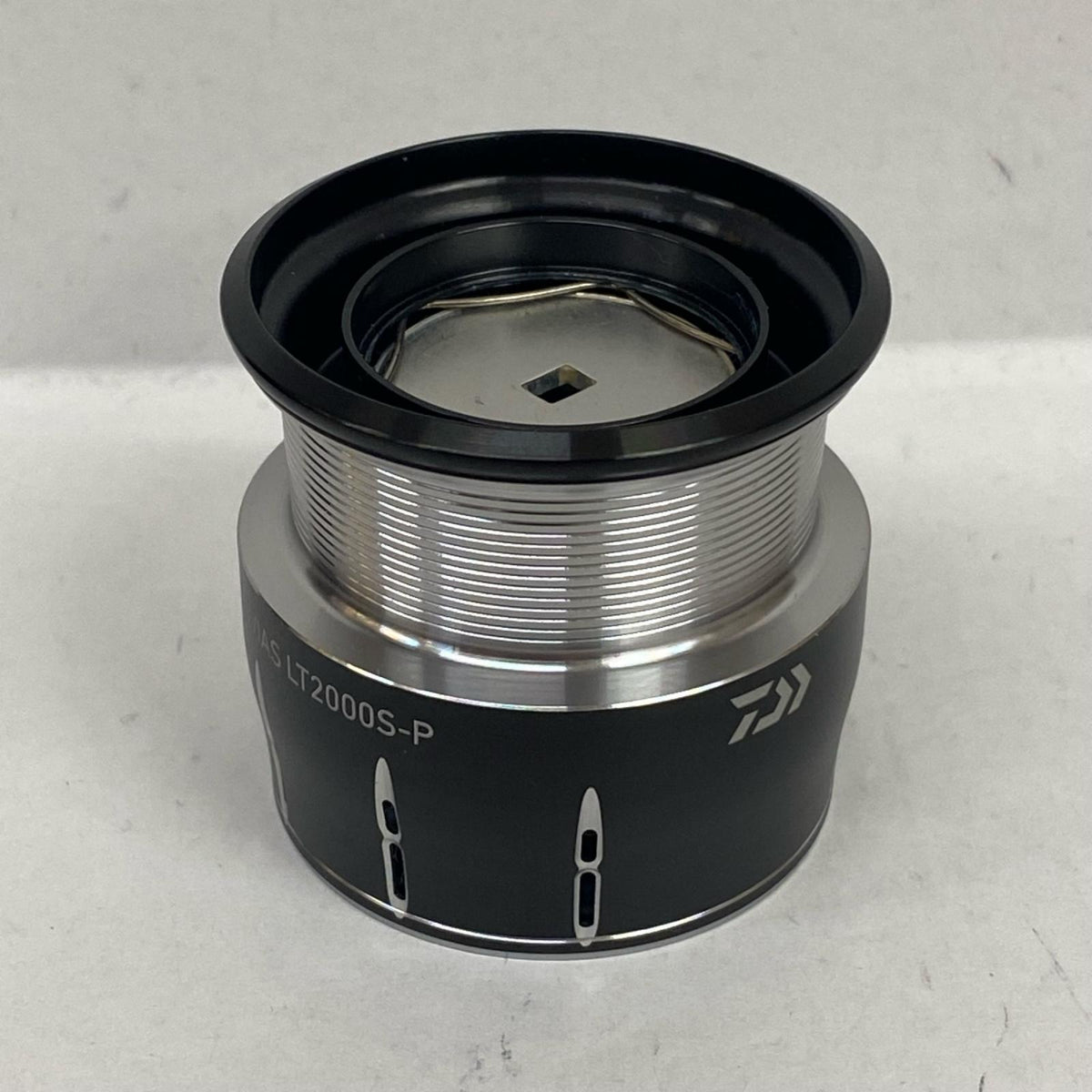 【フィッシング/釣り/釣具/リール】Daiwa | ダイワ 24 ルビアス LT 2000S-P 純正スプール【加古川店】